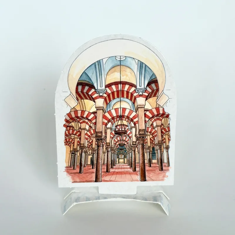 La misma Mezquita de Córdoba montada como figura sobre su peana